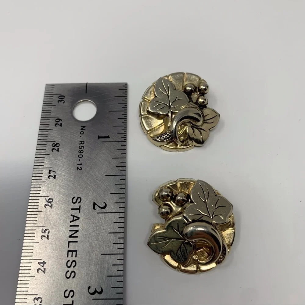 Vintage Cornucopia Floral and Leaf Inspired Gold Tone Clip On Earrings